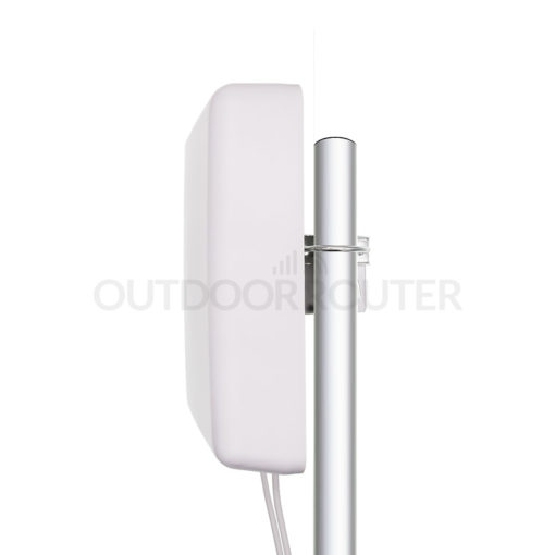 4G LTE MIMO Panel Antenna Outdoor Installation on a Pole